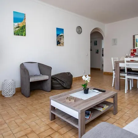 2bd In Alagoa By Lovelystay